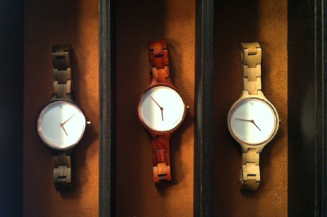 Uhren aus Holz von Accessoire Label Kerbholz in Berlin Fashion Week